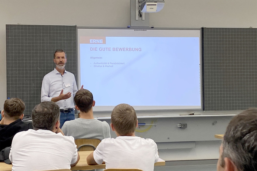 Berufswahl-Informationsabende an der Oberstufe Frick  Berufswahl-Informationsabende an der Oberstufe Frick