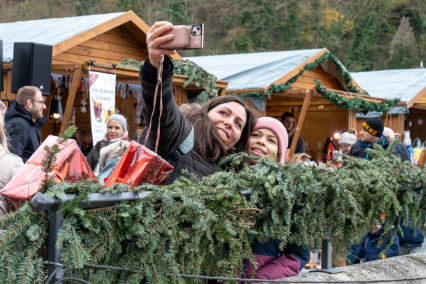 Schnell ein Selfie vor den Marktständen auf der Laufenbrücke.